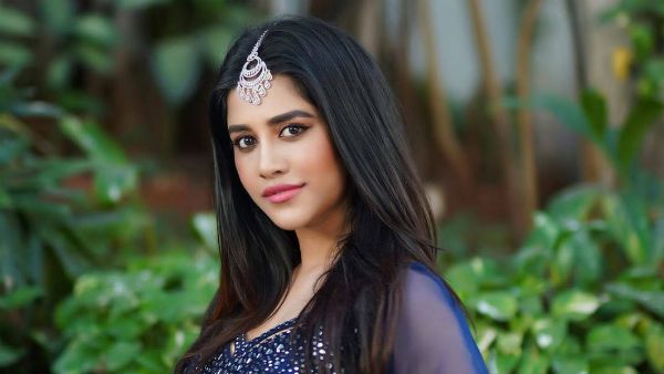 కరోనా ఎఫెక్ట్ : స్వీయ నిర్భందంలోకి యంగ్ హీరోయిన్!