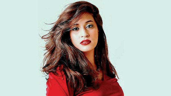 కళ్లెదుటే మరణహోమం.. సైరన్లతో వణుకు.. ఇటలీలో టాలీవుడ్ సింగర్ పరిస్థితి దారుణం