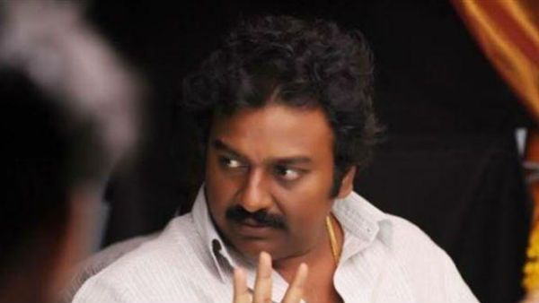 వివి వినాయక్ గొప్ప మనసు.. పేద కళాకారులకు ఆర్థిక సాయం