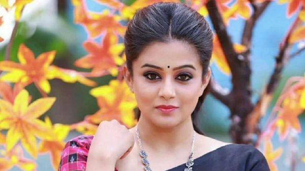 క్రికెటర్‌ను చెంపదెబ్బ కొట్టిన ప్రియమణి.. అసలేం జరిగిందంటే..