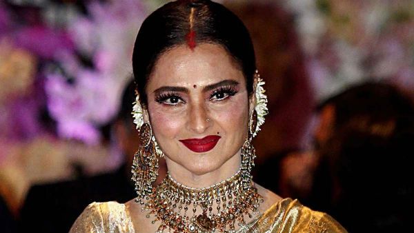 భర్త చనిపోయినా ముత్తైదువలా రేఖ.. నుదుట బొట్టు ఎందుకు పెట్టుకొంటారంటే..