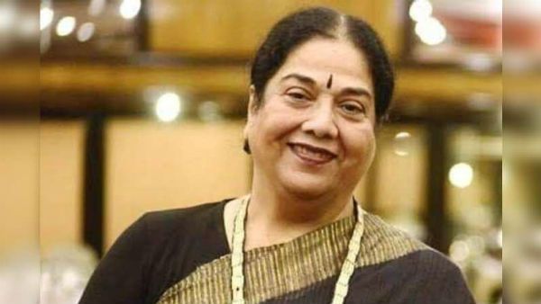 గుండెపోటుతో ప్రముఖ నటి కన్నుమూత, షాక్‌లో బాలీవుడ్