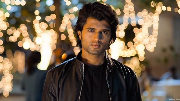 విజయ్ దేవరకొండ ఖాతాలో మరో రికార్డ్.. అల్లు అర్జున్ తర్వాత టాలీవుడ్‌ నుంచి అతడే.!