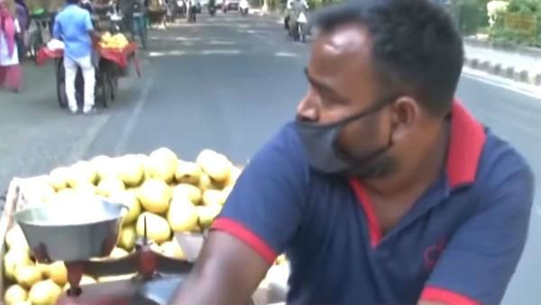 షూటింగ్స్ లేక రోడ్లపై పండ్లు అమ్ముకుంటున్న నటుడు.. మరీ ఇంత దారుణమా?