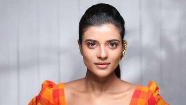 8 ఏళ్లకే తండ్రి మరణం, ఇద్దరు అన్నలు కూడా.. ఆ స్టార్ హీరోయిన్ జీవితం ఓ కష్టాల కొలిమి