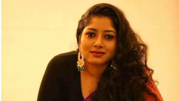 నగ్న చిత్రాలతో హీరోయిన్ అనుమోల్ బ్లాక్ మెయిల్.. ప్రైవేట్ పార్ట్ ఫోటోలు, వీడియోలు లీక్