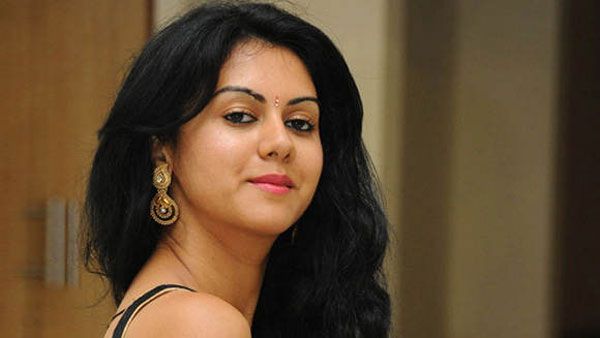 రీ ఎంట్రీ ఇవ్వనున్న సీనియర్ హీరోయిన్.. ఇప్పుడైనా సక్సెస్ అవుతుందా?