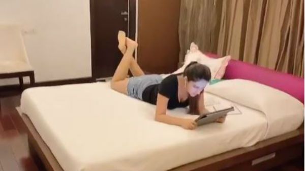 రూమ్‌లో అడ్డంగా దొరికిపోయిన హీరోయిన్ .. షాక్‌లో నిధి అగర్వాల్