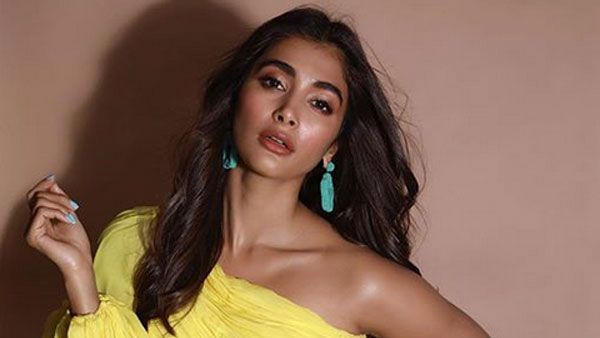 ఆ పని చేస్తూ ఉండగా.. మొత్తం తడిసిపోయింది.. హీటెక్కిస్తున్న పూజా హెగ్డే