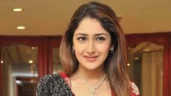 స్టార్ హీరో ఆర్య వైఫ్ హాట్ డ్యాన్స్.. వీడియో చూస్తే షాకవ్వాల్సిందే!