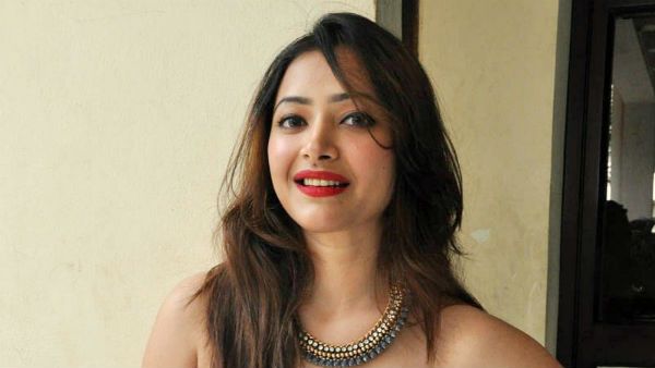 శ్వేతాబసు ప్రసాద్ షాకింగ్ ఫొటోస్.. డిప్రెషన్ వల్లే ఇలా మారిపోయిందా?