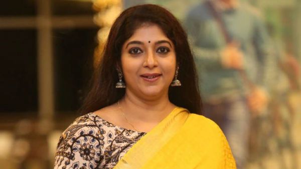 ఆ వ్యక్తి చనిపోగానే.. పెళ్లి చేసుకోకుండా అలానే బ్రతికేస్తున్నా: సితార