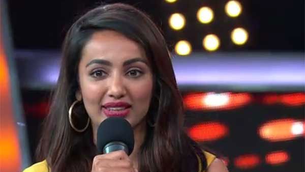 అది అందరూ చూశారు సిగ్గుగా అనిపించింది..అప్పుడే పెళ్లి చేసుకుంటా.. తేజస్వీ కామెంట్స్ వైరల్