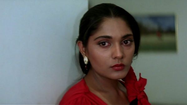 ఆఫర్ అడిగితే కోరిక తీర్చమనే వారు.. నా బతుకు సుశాంత్‌లానే.. దొంగ దొంగ హీరోయిన్ బాంబు