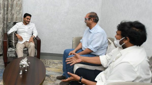 టాలీవుడ్‌పై ఏపీ సర్కార్ వరాల జల్లు.. వైజాగ్ కేంద్రంగా సినీపరిశ్రమ.. సీఎంను అందుకే కలువలేదు.. చిరు