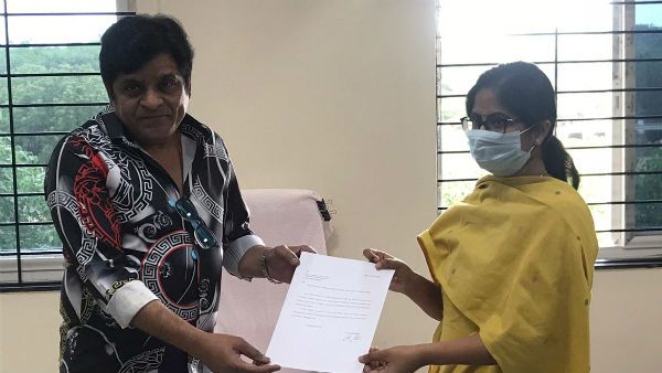 పవన్ ఫ్యాన్స్ తెగ ఆవేశపడ్డారు.. ఉత్తి పుణ్యానికి అలీని ఆడిపోసుకున్నారు!