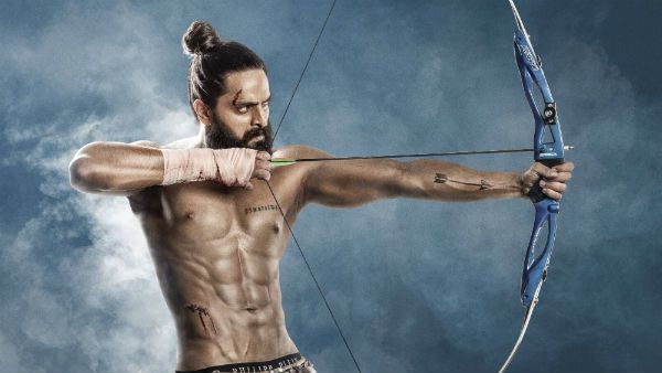 లక్ష్యం కుదిరింది... ఫస్ట్ లుక్ లో సిక్స్ ప్యాక్స్ అదిరింది...