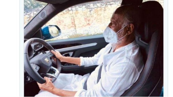 చెన్నై రోడ్లపై కారును పరుగులు పెట్టించిన రజనీ.. లయన్ ఇన్ లంబోర్గిని అంటూ ట్రెండింగ్