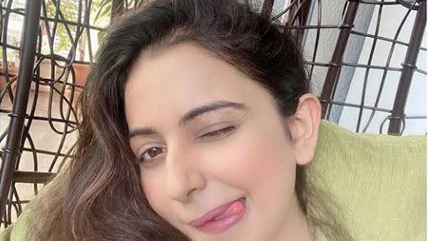 మరీ కొంటె పిల్లలా ఉందే!.. రకుల్ క్యూట్ పిక్ వైరల్