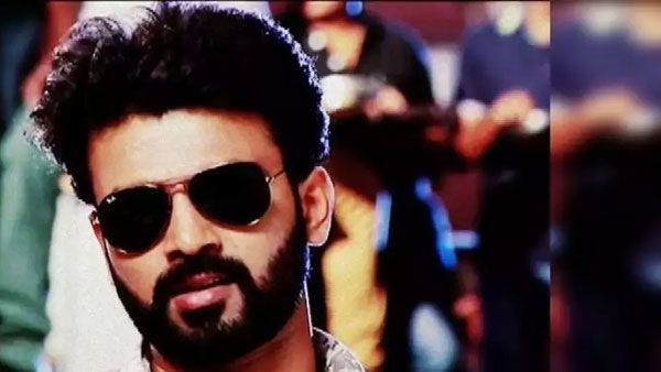 బ్రేకింగ్ న్యూస్ : ఇండస్ట్రీలో మరో విషాదం.. ఆత్మహత్య చేసుకున్న యువ హీరో