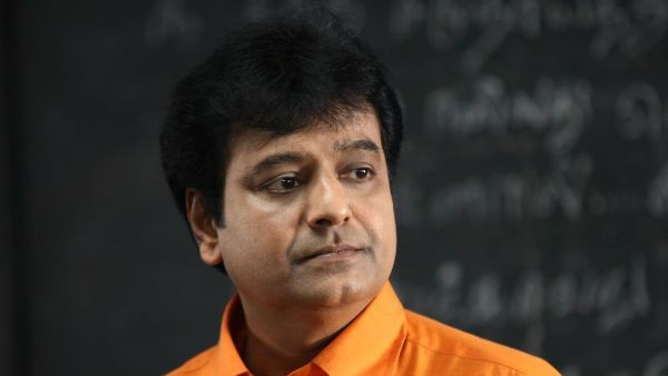 విజయ్, మహేష్ బాబులకు కోట్ల మంది ఫ్యాన్స్ ఉన్నారు.. హీరోయిన్ బూతులకు కమెడియన్ కౌంటర్