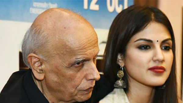 బయటపడిన రియా, మహేష్ వాట్సాప్ చాట్.. సుశాంత్ మరణానికి ముందే..