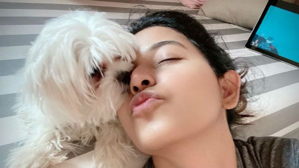 నా జీవితంలోకి వచ్చినందుకు థ్యాంక్స్.. ప్రేమలో మునిగిపోతోన్న అంజలి