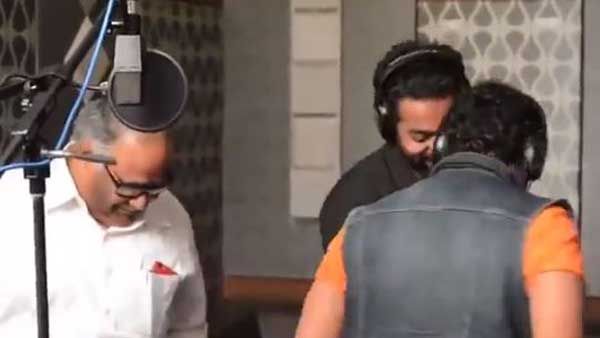 ‘భారీ’ నిర్మాతను కూడా పరుగులు పెట్టించాడే.. దేవీ మామూలోడు కాదు!!