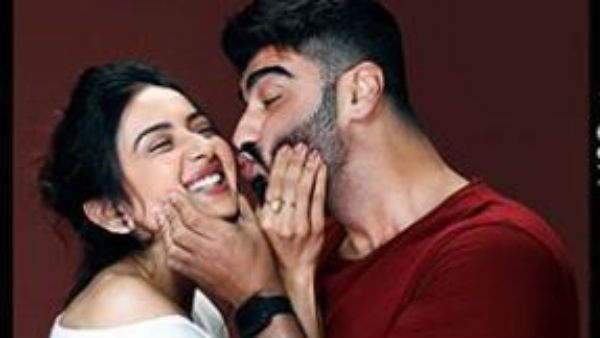 రొమాన్స్‌తో రెచ్చిపోయిన రకుల్.. అర్జున్ కపూర్‌తో మరింత ఘాటుగా