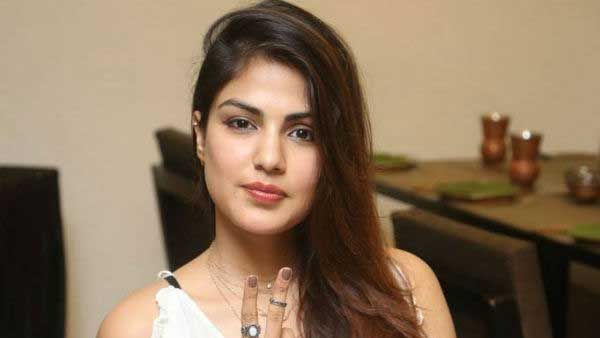 రియా కాల్ డేటా లీక్.. రకుల్ తర్వాత.. సుశాంత్ మరణానంతరం ఆయనతో 1191 సెకన్లపాటు