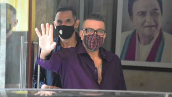 కోలుకొన్న సంజయ్ దత్.. లీలావతి హాస్పిటల్ నుంచి డిశ్చార్జ్