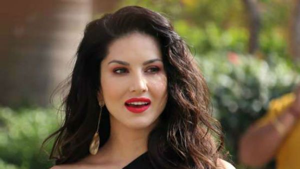 కోల్‌కత్తా కాలేజ్‌ మెరిట్ లిస్టులో సన్నిలియోన్.. క్లాస్‌లో కలుద్దామంటూ ట్వీట్