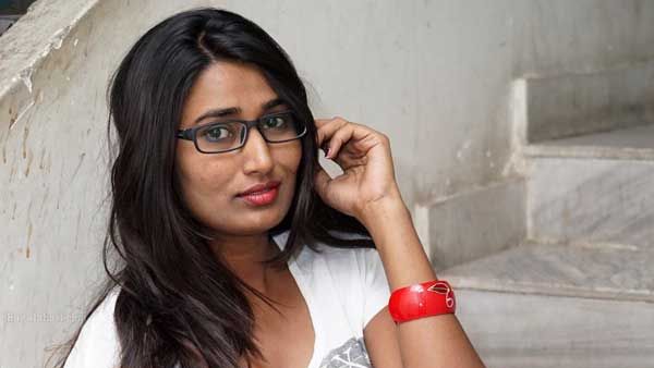 వారిని చూస్తే సిగ్గుగా ఉంది.. తల్లి దండ్రుల నిజ స్వరూపం బయటపెట్టిన స్వాతి నాయుడు