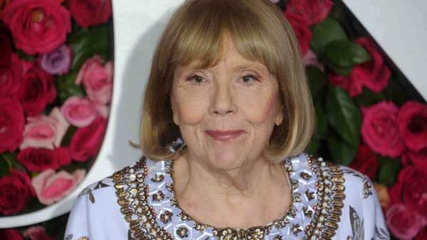 జేమ్స్‌బాండ్ గర్ల్ కన్నుమూత.. విషాదంలో హాలీవుడ్ ప్రముఖులు