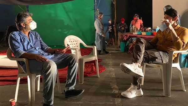 సెట్‌లోకి మహేష్ ఎంట్రీ .. కానీ సర్కారు వారి పాట కోసం కాదట!!