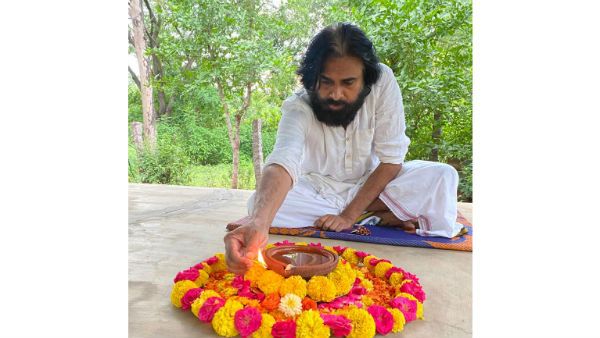 ధర్మాన్ని పరిరక్షిద్దాం–మతసామరస్యాన్ని కాపాడుకుందాం.. దీపాలు వెలిగించిన పవన్ కళ్యాణ్