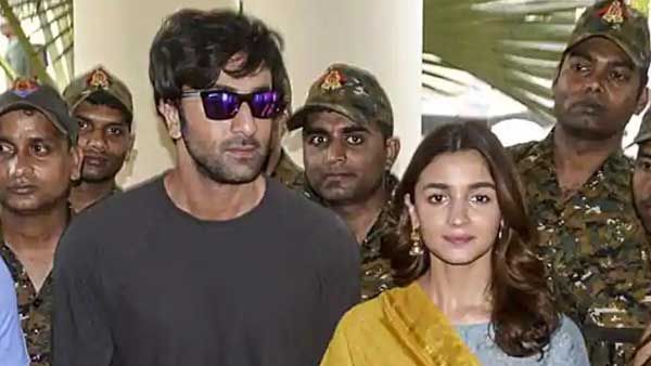 బాలీవుడ్ లో మొదలైన హడావిడి... మొదలుపెట్టేసిన లవ్ బర్డ్స్