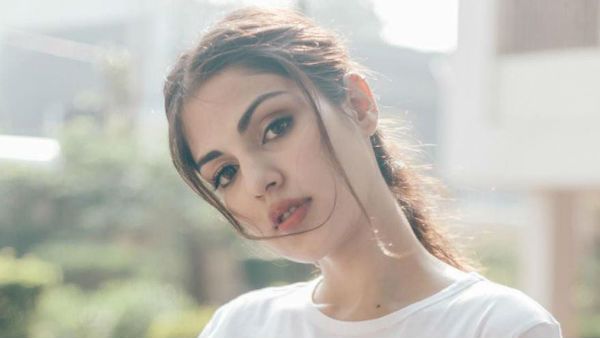 సుశాంత్ కేసు మళ్ళీ మొదటికొచ్చినట్లే.. కానీ రియా డేంజర్‌ జోన్‌లోనే..