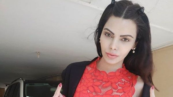 పార్టీలలో డ్రగ్స్ అలా ఇచ్చేవారు.. కంగనపై షెర్లీన్ చోప్రా సంచలన వ్యాఖ్యలు