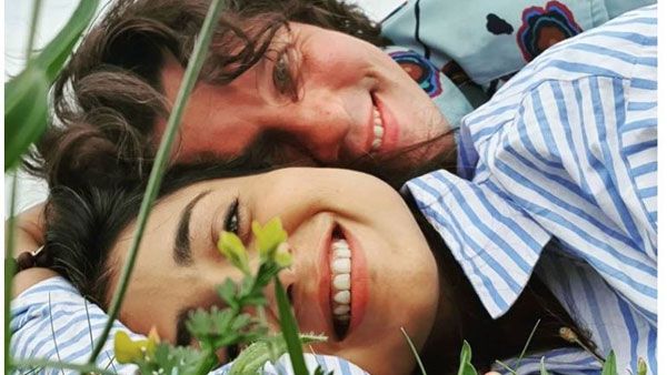 భర్తతో శ్రీయ బర్త్ డే రొమాన్స్ మాములుగా లేదుగా.. లిప్‌‌లాక్ ఫొటో వైరల్