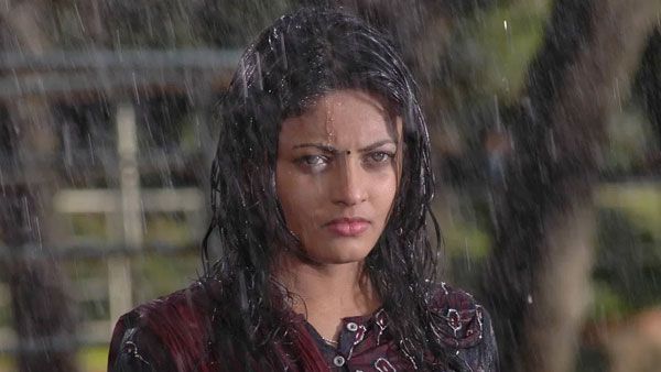 'ఎక్స్ పైరీ డేట్' వస్తున్న బాలయ్య భామ