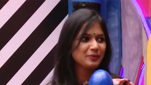 అఖిల్ బాడీ చూసి సిగ్గుపడిన అరియానా.. పప్పు ప్రశ్నలతో చిరాకు తెప్పిస్తూ..