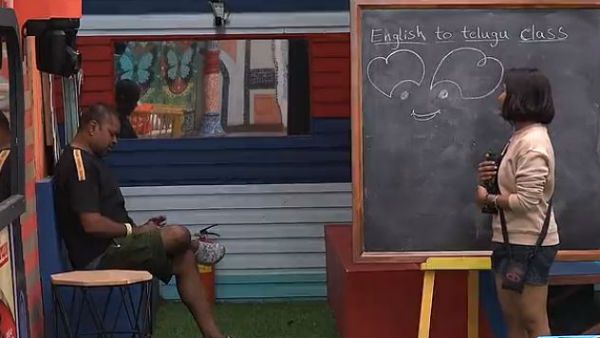 హారిక దేత్తడి చెడ్డిలో చేయి పెట్టేసిన అమ్మా రాజశేఖర్.. లాస్య, మోనాల్ రియాక్షన్ ఎలా అంటే