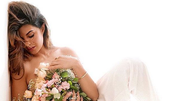 టాప్‌లెస్ ఫొటోతో ప్రభాస్ హీరోయిన్ రచ్చ.. ఆనందంలో కుర్రాళ్ల మతిపోగొడుతోన్న బ్యూటీ.!