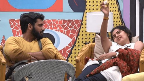 అఖిల్, మోనాల్ ప్రేమ ముచ్చట్లు.. గేట్ బయట ఒక అమ్మాయి వెయిట్ చేస్తోంది!