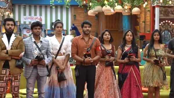 లాస్యది మోస పూరితమైన నవ్వు.. అరియానాది అతి.. ఒక్కొక్కరి మనసులో ఇంత ఉందా?