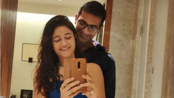 ప్రియుడితో కలిసి అర్ధనగ్నంగా పూనమ్ బజ్వా... రొమాంటిక్ ఫోటోలతో బాయ్‌ఫ్రెండ్ గుట్టురట్టు