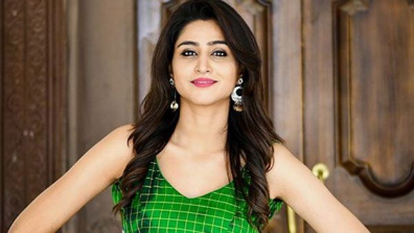 ప్రాజెక్ట్ కోసం పిలిచాడు.. చేయి పట్టి లాగాడు.. చేదు అనుభవంపై నోరు విప్పిన యాంకర్ వర్షిణి