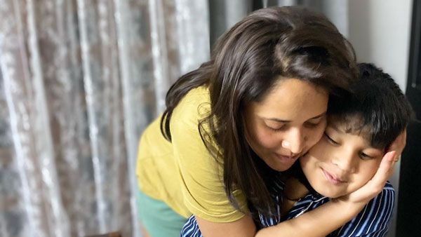 నీ వెన్నంటే ఉండి అన్నీ గమనిస్తుంటాను.. కొడుకుపై అనసూయ కామెంట్స్ వైరల్