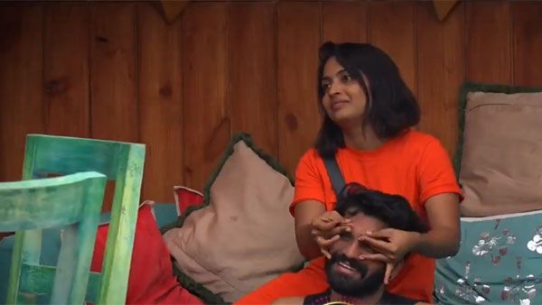 మోనాల్‌కు అవినాష్ క్రీమ్ బిస్కెట్.. అఖిల్‌కు హారిక హెడ్ మసాజ్.. భలే రోమాన్స్